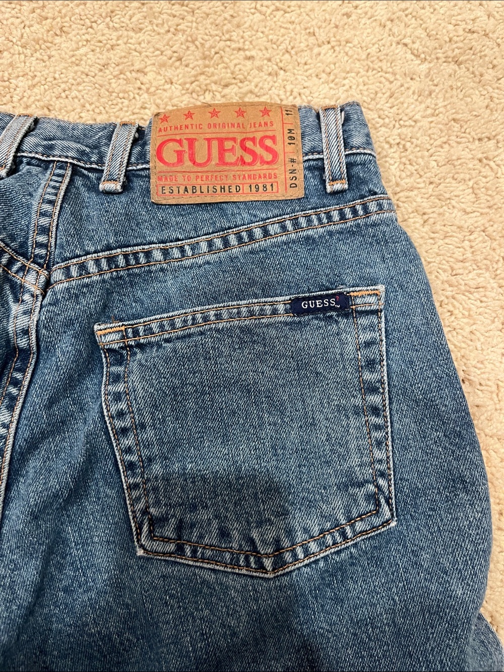 GUESS classic vintage jeans